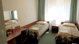 Хостелы Hostel Krakowiak Краков Двухместный номер с 2 отдельными кроватями-6